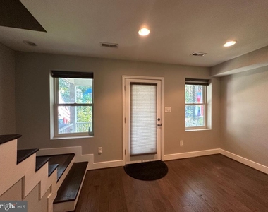 1914 D Street Ne - Photo Thumbnail 10