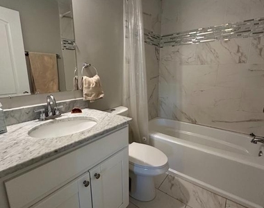 1914 D Street Ne - Photo Thumbnail 20