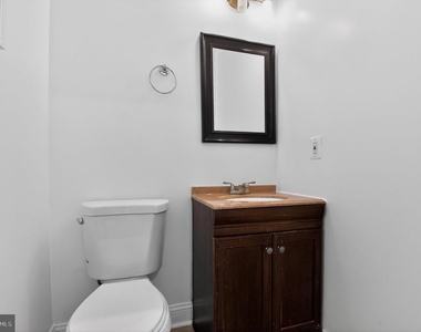 1707 N N Capitol Street Ne - Photo Thumbnail 7