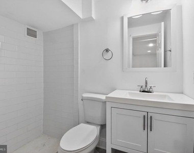 1707 N N Capitol Street Ne - Photo Thumbnail 12