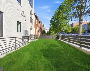 1140 Oates Street Ne - Photo Thumbnail 3