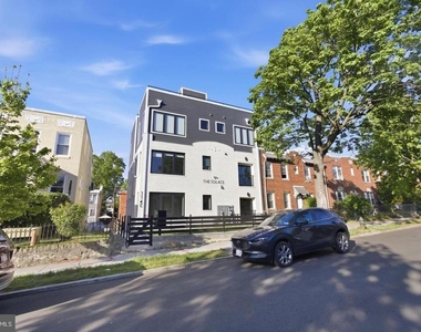 1140 Oates Street Ne - Photo Thumbnail 1