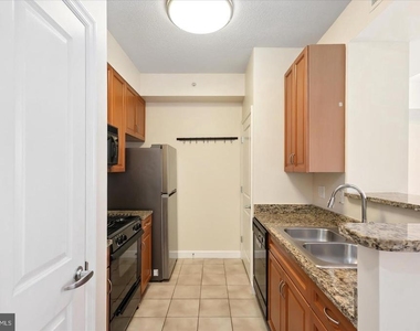 1111 25th Street Nw - Photo Thumbnail 5