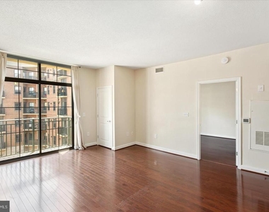 1111 25th Street Nw - Photo Thumbnail 9