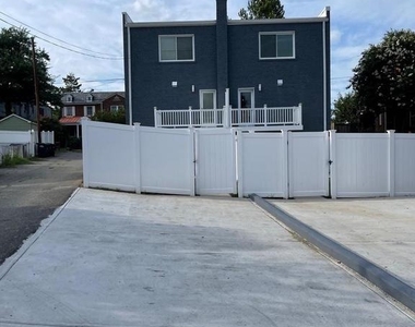 1311 Allison Street Ne - Photo Thumbnail 24
