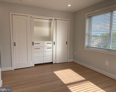 1311 Allison Street Ne - Photo Thumbnail 13
