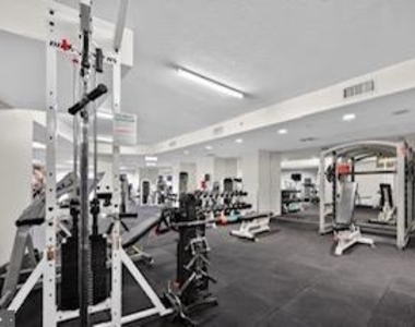400 Massachusetts Avenue Nw - Photo Thumbnail 13