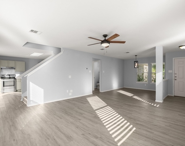 2202 Cottontail Dr - Photo Thumbnail 3