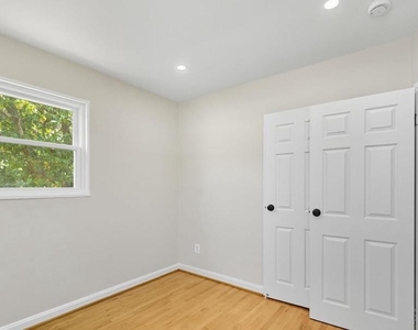 5916 8th Street Ne - Photo Thumbnail 16