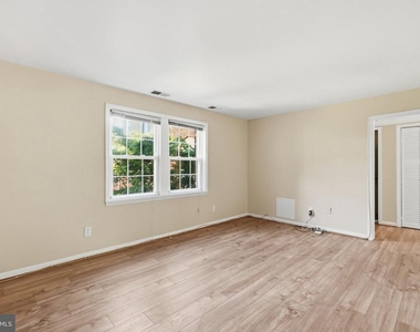 3923 Pennsylvania Avenue Se - Photo Thumbnail 5