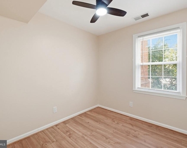 3923 Pennsylvania Avenue Se - Photo Thumbnail 18