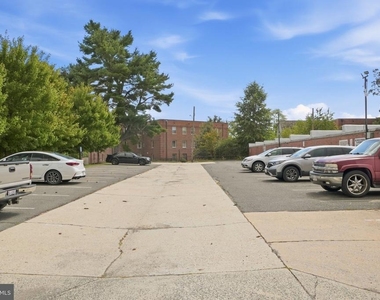 3923 Pennsylvania Avenue Se - Photo Thumbnail 24