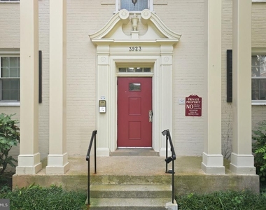 3923 Pennsylvania Avenue Se - Photo Thumbnail 2