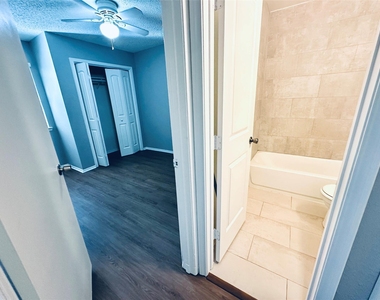 5500 Rose Hill Cir - Photo Thumbnail 13
