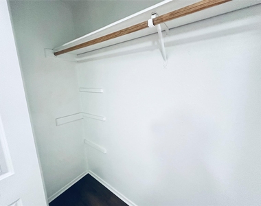 5500 Rose Hill Cir - Photo Thumbnail 21