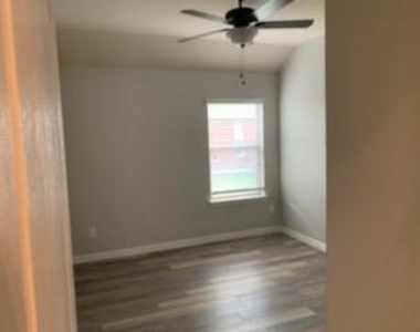 1441 Rainbow Parke Dr - Photo Thumbnail 12