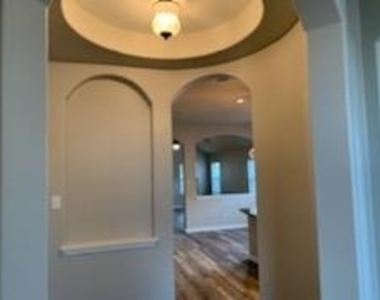 1441 Rainbow Parke Dr - Photo Thumbnail 23