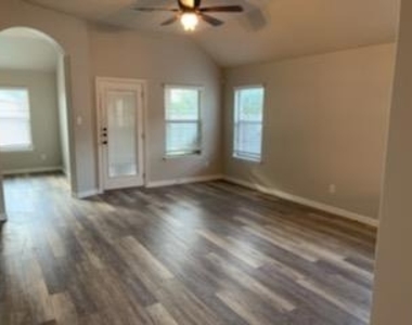 1441 Rainbow Parke Dr - Photo Thumbnail 16