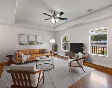 604 Whispering Hollow Cir - Photo Thumbnail 13