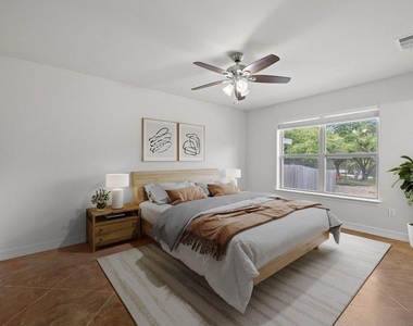 604 Whispering Hollow Cir - Photo Thumbnail 16