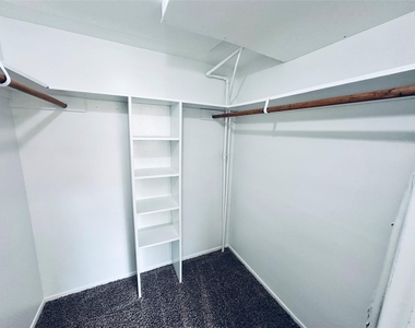 601 W 11th St - Photo Thumbnail 13