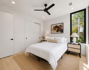 1403 Barton Hills Dr - Photo Thumbnail 32