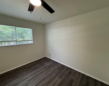 128 Coers Cir - Photo Thumbnail 9