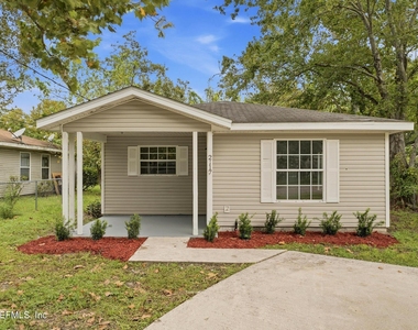 2117 W 39th Street - Photo Thumbnail 1