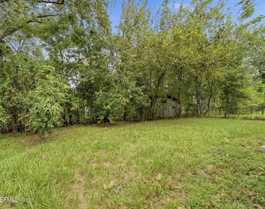 2117 W 39th Street - Photo Thumbnail 21