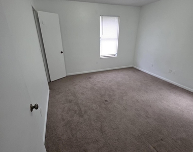 3694 Morton Street - Photo Thumbnail 10