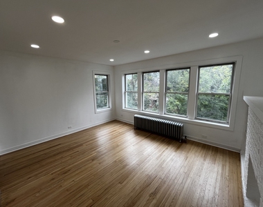 5027 N Troy Street N - Photo Thumbnail 2