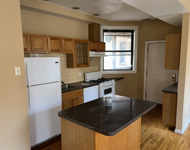 5900 S King Drive - Photo Thumbnail 1