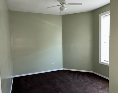 5900 S King Drive - Photo Thumbnail 7