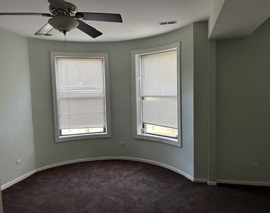 5900 S King Drive - Photo Thumbnail 10