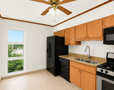 6490 N Northwest Highway - Photo Thumbnail 10