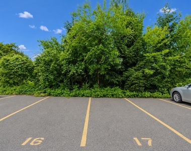 6490 N Northwest Highway - Photo Thumbnail 22