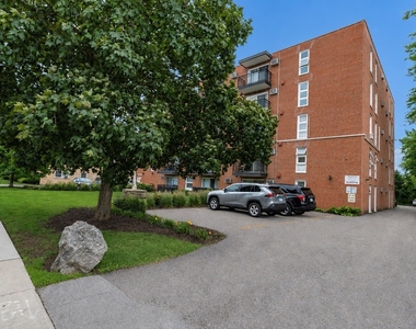 6490 N Northwest Highway - Photo Thumbnail 23