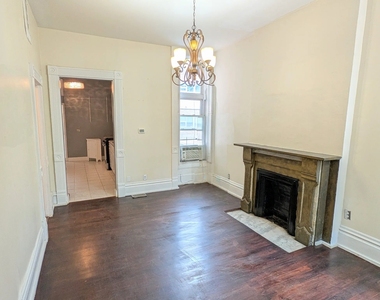 229 S Racine Avenue - Photo Thumbnail 3