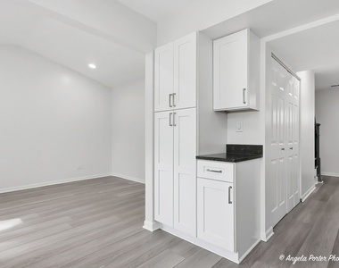 1240 Huntington Drive - Photo Thumbnail 13