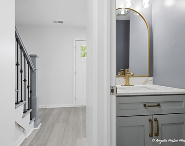 1240 Huntington Drive - Photo Thumbnail 18