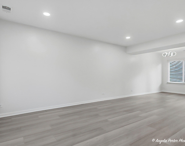 1240 Huntington Drive - Photo Thumbnail 3