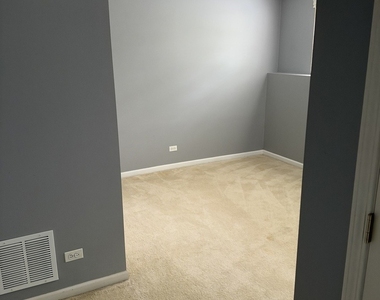 105 Station Park Circle - Photo Thumbnail 8