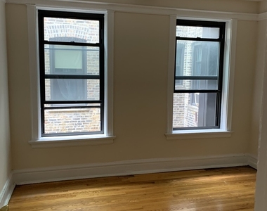 1000 W Argyle Street - Photo Thumbnail 10