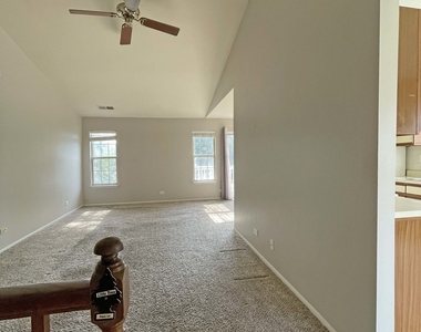 238 Green Knoll Lane - Photo Thumbnail 5