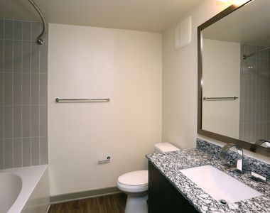 670 E Algonquin Road - Photo Thumbnail 6