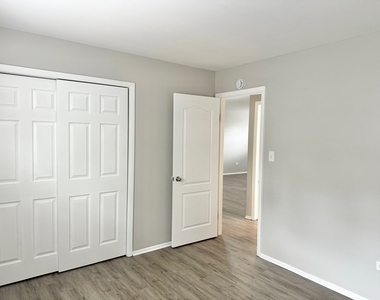 3400 Maple Avenue - Photo Thumbnail 7