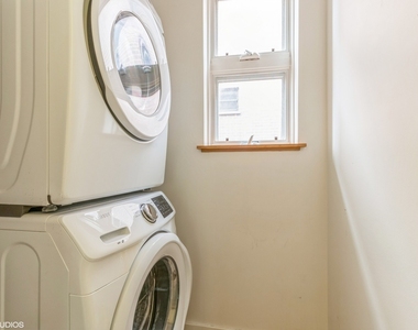 7209 N Oakley Avenue - Photo Thumbnail 10