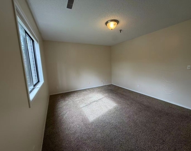 1320 Brook Street - Photo Thumbnail 18