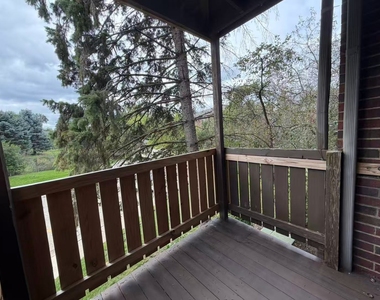 1320 Brook Street - Photo Thumbnail 4