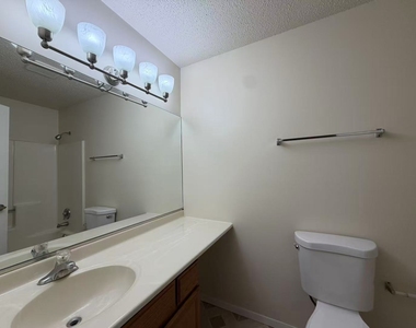 1320 Brook Street - Photo Thumbnail 19